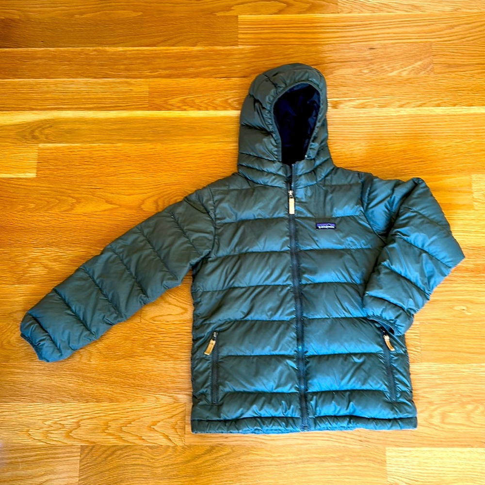 Boys M(10) good condition light weight down coat